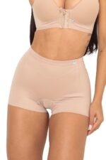 SHORT LEVANTA BUMBUM CURTO LISO